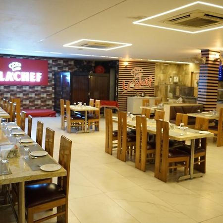 K3 Club Residency Hotel Jhānsi Екстериор снимка
